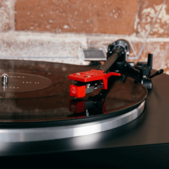 Audio-Technica AT-LP3 automaatne vinüülplaadimängija