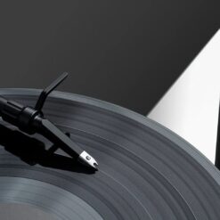 Pro-Ject Metallica eksklusiivne vinüülplaadimängija - Pilt 6