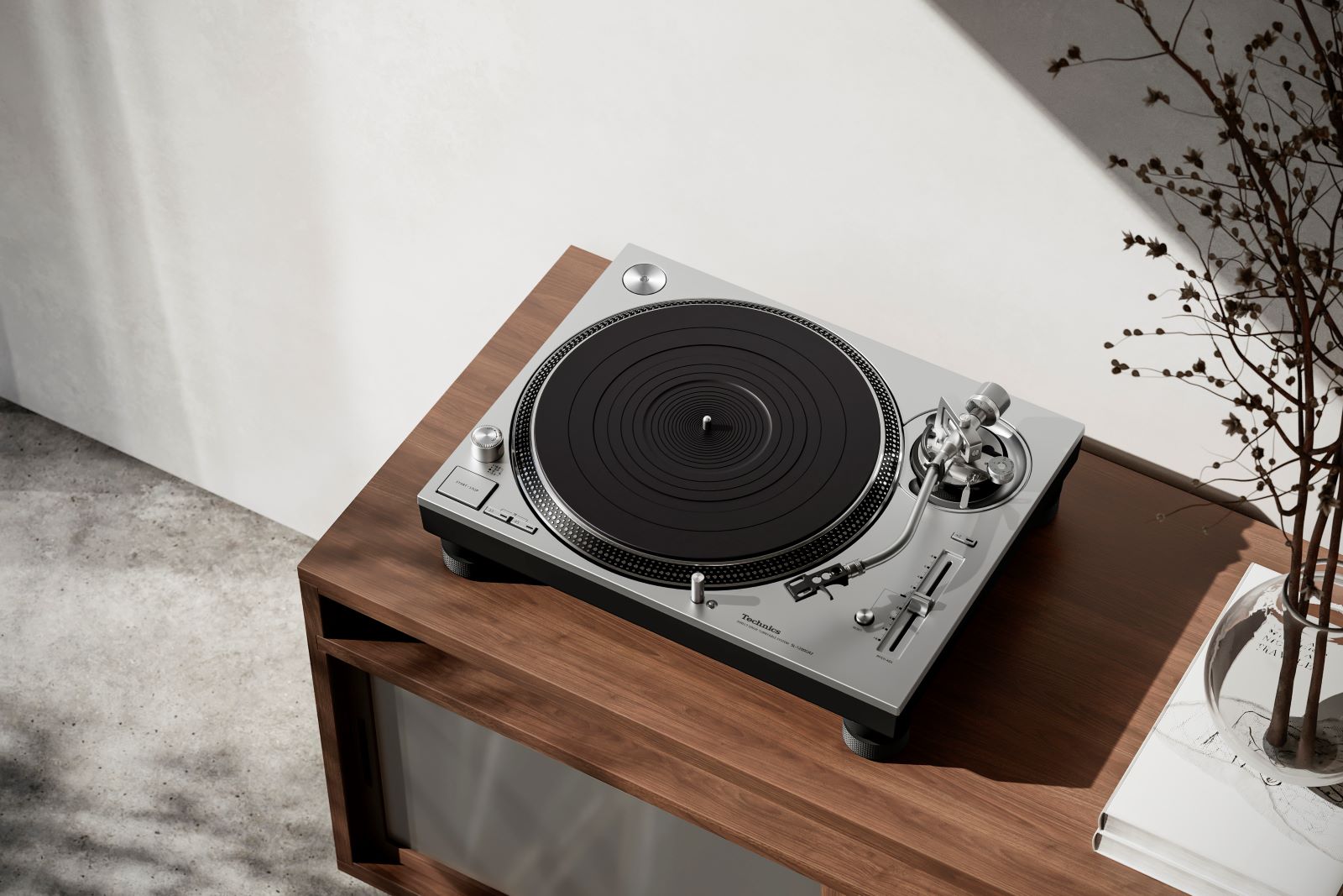 Technics 1200 GR2 vinüülplaadimängija