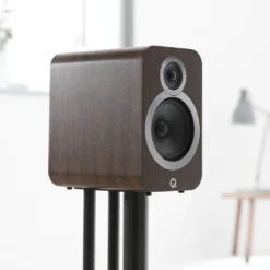 Q Acoustics 3020i riiulikõlar inglise pahkel