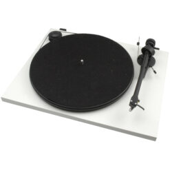 Pro-Ject Essential II vinüülplaadimängija