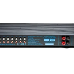 Music Fidelity A1 stereovõimendi, tagantvaade, ühendused