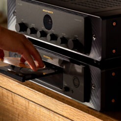 Marantz Model 50 võimendi ja CD50n striimeri/CD-mängija Hi-Fi komplekt