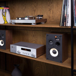 JBL SA550 Classic integreeritud helivoimendi