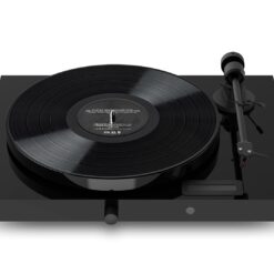 Pro-Ject Juke Box E1 helivõimendusega viinüülplaadimängija