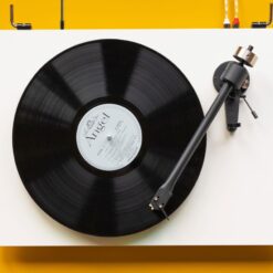 Pro-Ject T2 Super Phono vinüülplaadimängija
