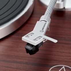 Audio-Technica LPW50BTW Bluetooth ühendusega vinüülplaadimängija