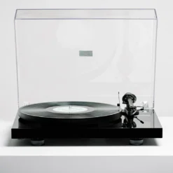 Pro-Ject Debut E BT Bluetoothiga vinüülplaadimängija