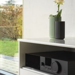Lyngdorf TDAI-3400 striimiv integreeritud helivõimendi