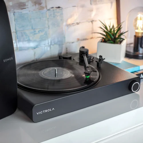 Victrola Stream Onyx Sonos toega vinüülplaadimängija