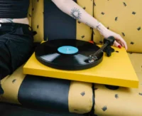 Pro-Ject Debut EVO 2 vinüülplaadimängija