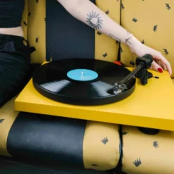 Pro-Ject Debut EVO 2 vinüülplaadimängija