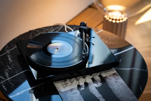 Pro-Ject Debut EVO 2 vinüülplaadimängija