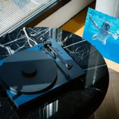 Pro-Ject Debut EVO 2 vinüülplaadimängija