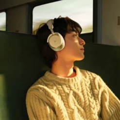 Beoplay H100 Dolby Atmos toega juhtmevabad kõrvaklapid