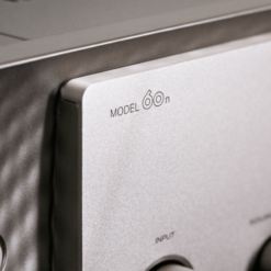 Marantz Model 60n HEOS toe ja HDMI-sisendiga integreeritud helivõimendi