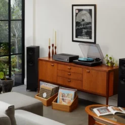 Cambridge Audio Alva TT V2 eelvõimenduse ja MC-tüüpi helipeaga vinüülplaadimängija