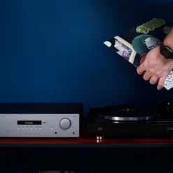 Cambridge Audio AXR100 AM/FM stereoressiiver