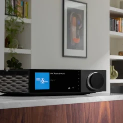 Cambridge Audio Evo 75 striimiv helivõimendi