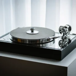 Pro-Ject Classic Reference vinüülplaadimängija
