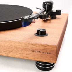 Argon Audio TT-4 Mk2 eelvõimendiga manuaalne vinüülplaadimängija
