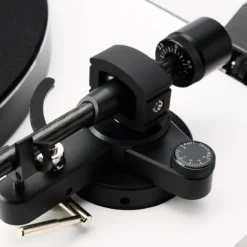 Argon Audio TT-4 Mk2 eelvõimendiga manuaalne vinüülplaadimängija