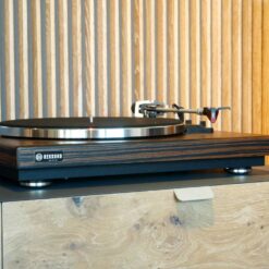 Rekkord Audio F400 täisautomaatne vinüülplaadimängija