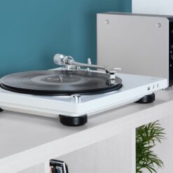 Denon DP-450USB poolautomaatne USB-ühendusega vinüülplaadimängija