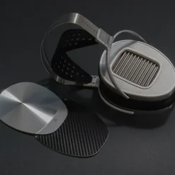 Hifiman HE1000 Unveiled eemaldatavate klapikatetega planar-magnetic tüüpi kõrvaklapid