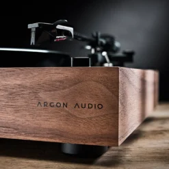 Argon Audio TT Signature manuaalne eelvõimendita vinüülplaadimängija