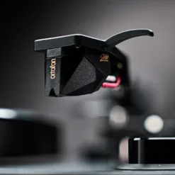 Argon Audio TT Signature manuaalne eelvõimendita vinüülplaadimängija