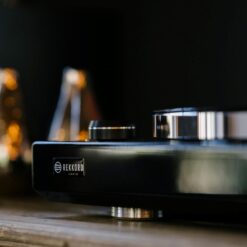 Rekkord Audio M600 manuaalne vinüülplaadimängija