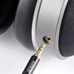 Audeze LCD-S20 planar-magnetic tehnoloogiaga suletud tüüpi kõrvaklapid helisalvestuseks
