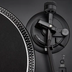 Vestlyd PRO T1 vinüülplaadimängija DJ-le