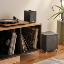 Ruark MR1 mk3 aktiivsed riiulikõlarid koos Ruark RS1 subwoofriga