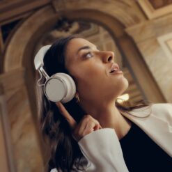 Beyerdynamic Aventho 100 juhtmevabad kõrvapealsed kõrvaklapid