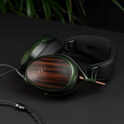 Meze Audio Strada suletud tüüpi dünaamilised kõrvaklapid