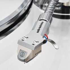 Audio-Technica LPA2 manuaalne vinüülplaadimängija