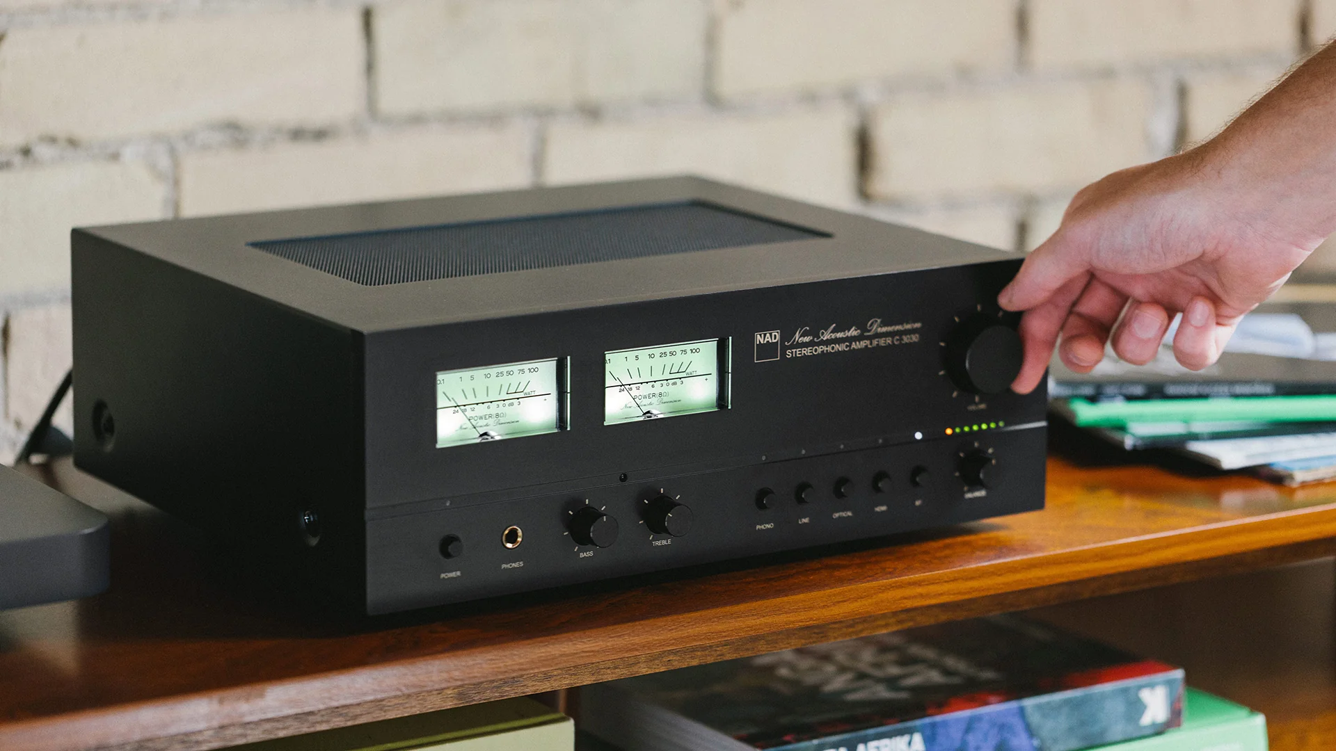 NAD C 3030 võimendi