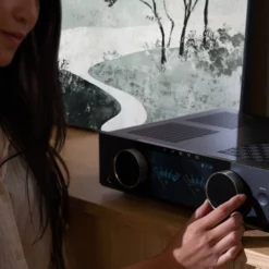 Onkyo Y-40 striimiv integreeritud helivõimendi