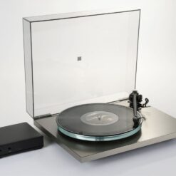 Rega Planar 6 RS Edition manuaalne vinüülplaadimängija