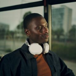 Sennheiser MOMENTUM 5 juhtmevabad mürasummutavad kõrvaklapid
