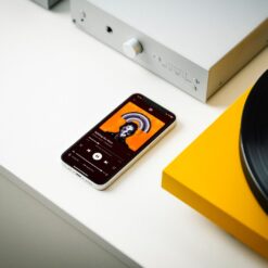 Pro-Ject Uni Box S3 auhinnatud kompaktne, striimiv integreeritud helivõimendi